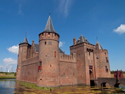 Muiderslot cycling holiday