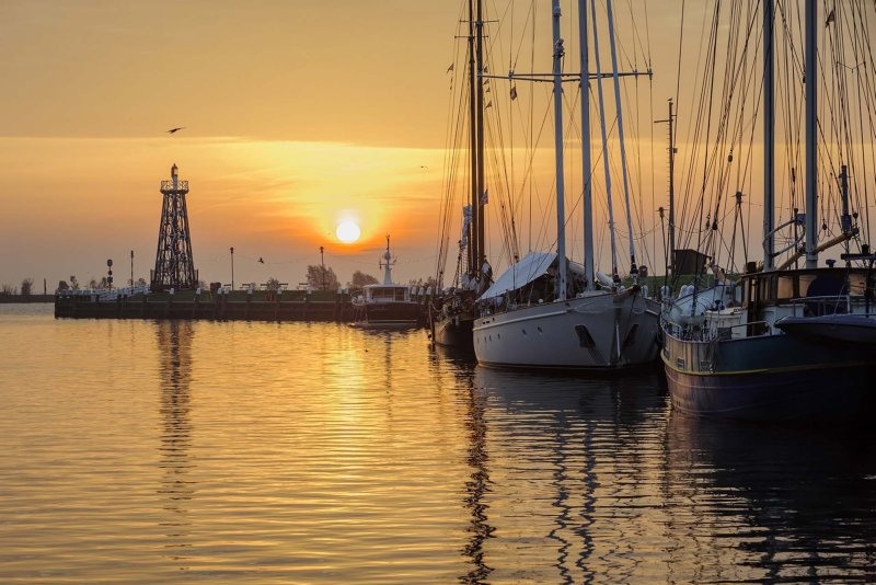 Cycle tour around the IJsselmeer Enkhuizen