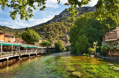 fontaine de vaucluse tour